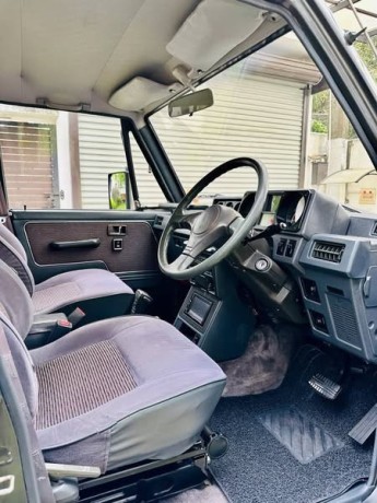 mitsubishi-pajero-mk1-big-3