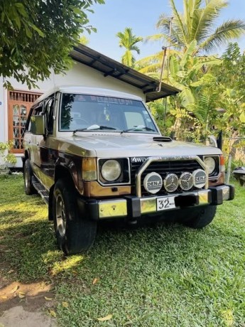 mitsubishi-pejaro-mk1-big-0