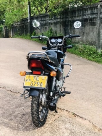 bajaj-ct-100-big-4