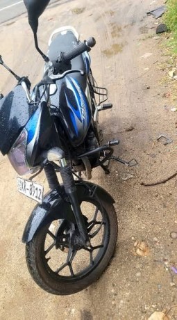 bajaj-discover-big-0