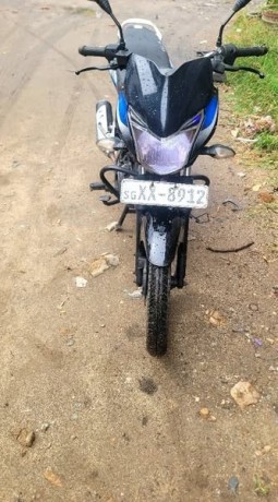bajaj-discover-big-4