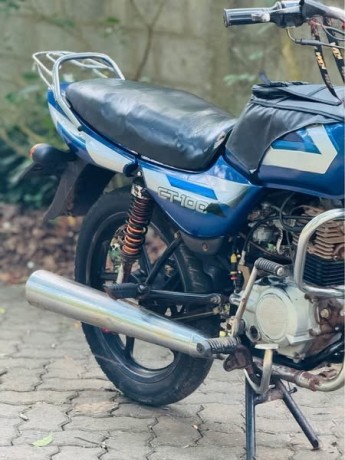 bajaj-ct-100-big-1