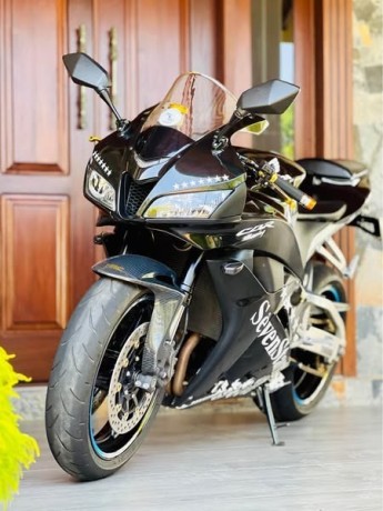 honda-cbr-6-big-0