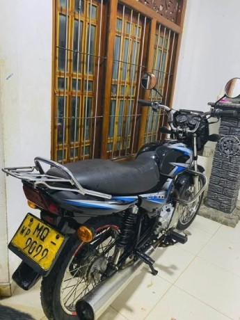 bajaj-ct-100-big-4