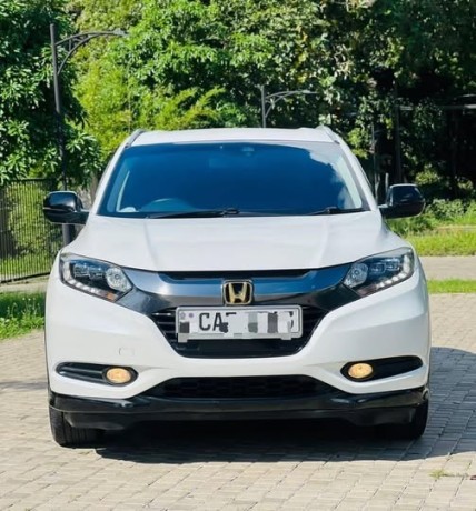 honda-vezel-z-grade-big-0