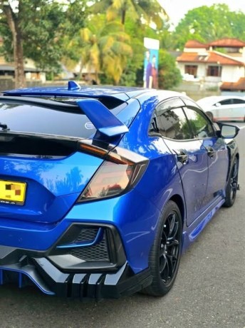 honda-civic-tech-pack-2019-big-2