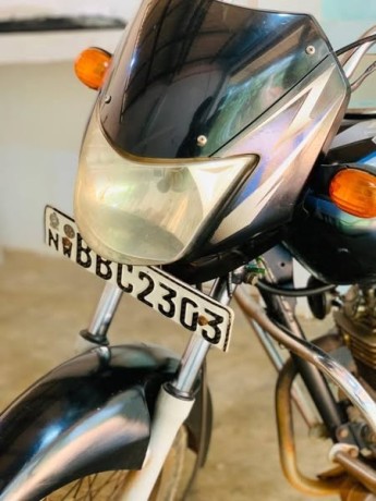 bajaj-ct-100-big-1