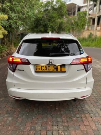 honda-vezel-z-2014-big-1
