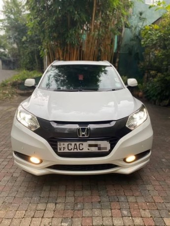 honda-vezel-z-2014-big-0