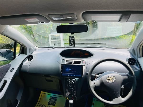toyota-vitz-big-2