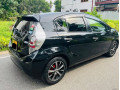 toyota-aqua-small-2