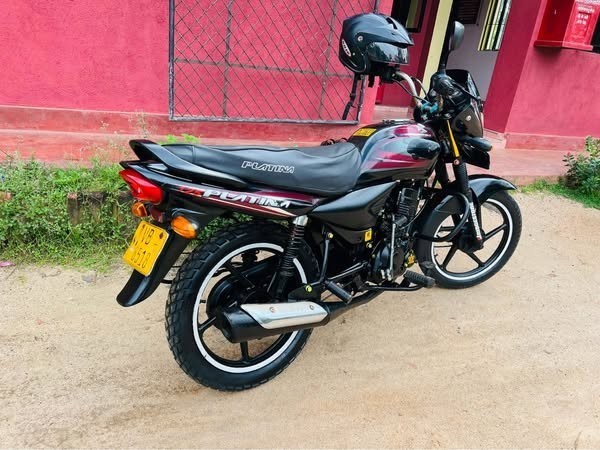 bajaj-platina-125cc-big-0