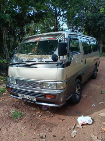 nissan-caravan-td27-big-0