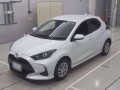 toyota-yaris-202311-x-grade-small-4