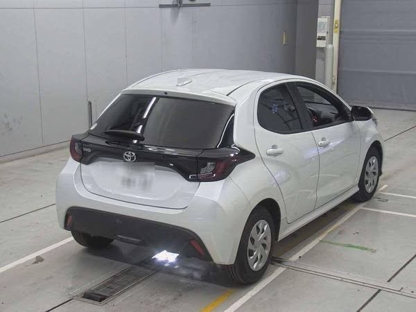 toyota-yaris-202311-x-grade-big-1