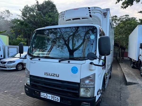 isuzu-elf-freezer-truck-npr85-big-1