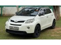 toyota-ist-small-1