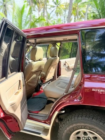 mitsubishi-pajero-montero-big-2