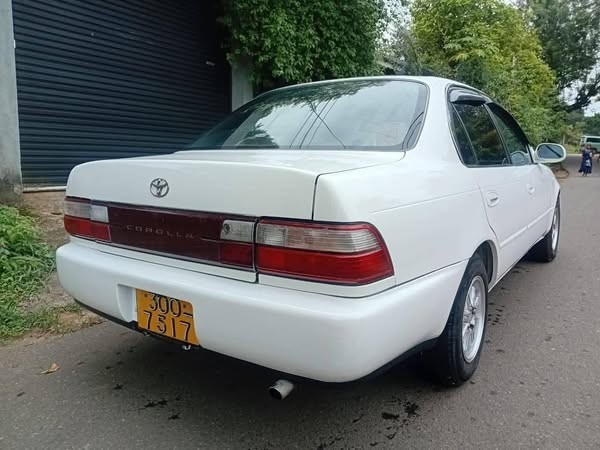 toyota-corolla-ae100-big-3