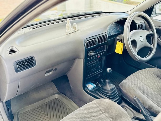 nissan-sunny-fb-13-big-6