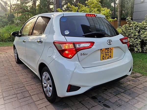 toyota-vitz-ksp-130-big-2