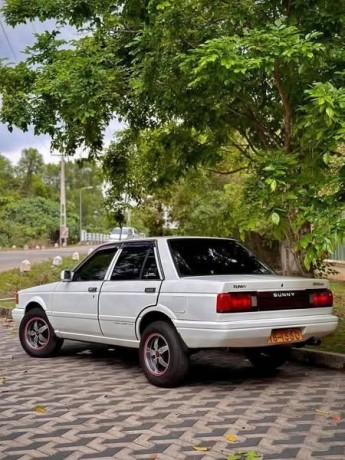 nissan-sunny-e-fb12-big-2