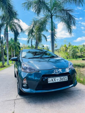 toyota-aqua-big-1