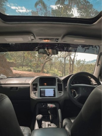 mitsubishi-montero-big-5