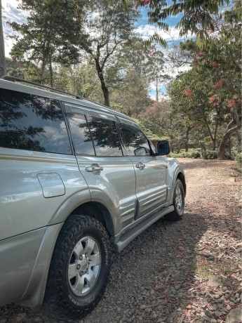 mitsubishi-montero-big-6