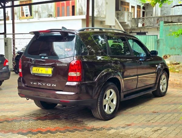micro-rexton-jeep-big-4
