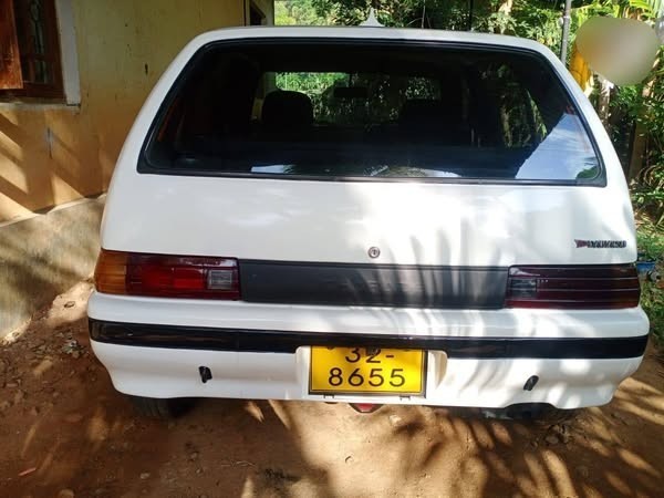 daihatsu-charade-car-big-1