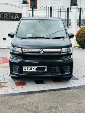 suzuki-wagon-r-fz-2017-big-0