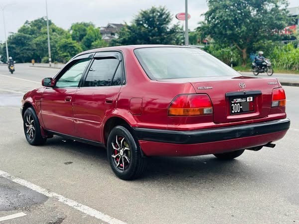 toyota-corolla-1995-big-3