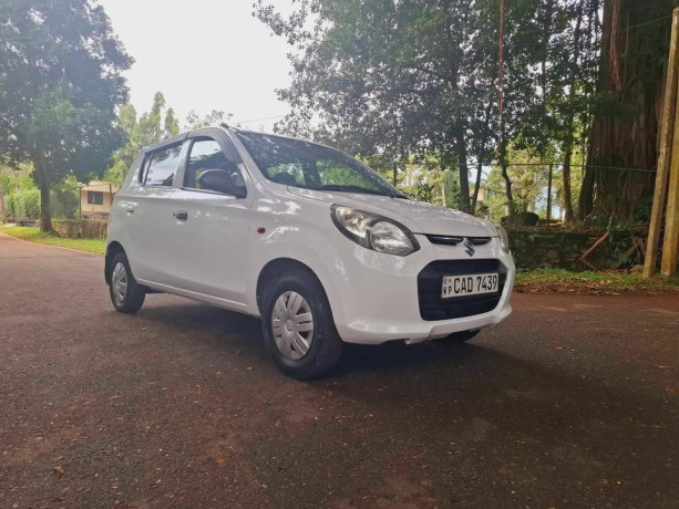 2015-suzuki-alto-alto-800-big-0