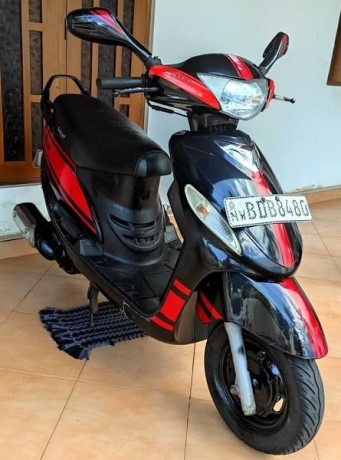 mahindra-rodeo-uzo-125-big-0