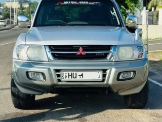 mitsubishi-montero-2000