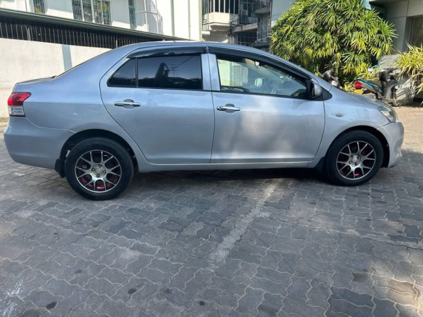 toyota-belta-big-3