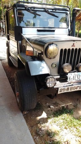 mitsubishi-4dr-j32-big-0