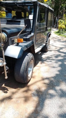 mitsubishi-4dr-j32-big-4