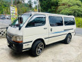toyota-dolphin-lh172-small-2