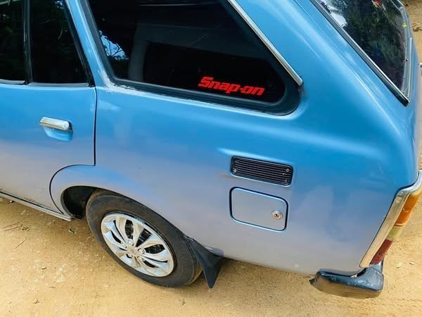 mitsubishi-lancer-wagon-gl-big-2