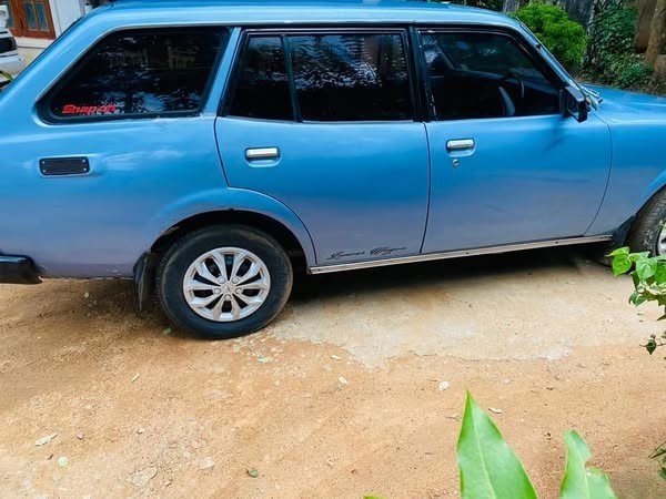 mitsubishi-lancer-wagon-gl-big-1