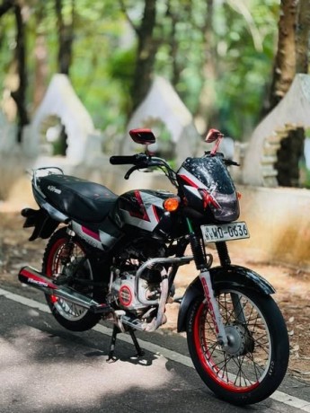 bajaj-ct-100-big-0
