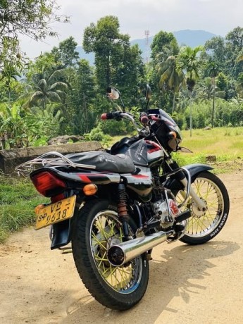 bajaj-ct-100-big-3