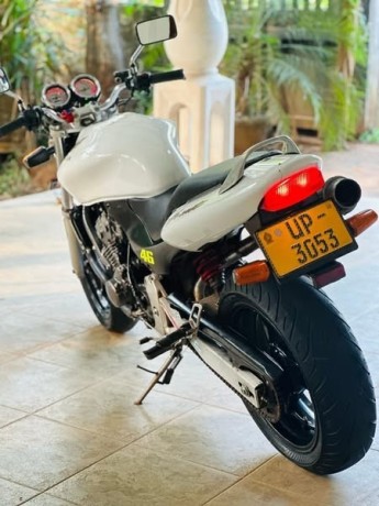 honda-hornet-250-big-2
