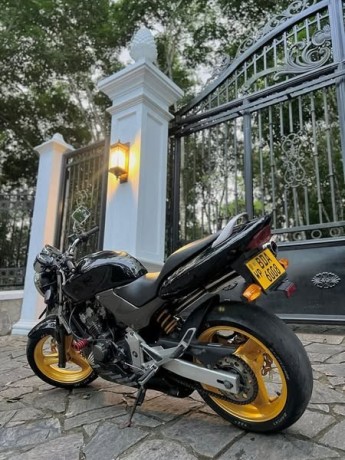 honda-hornet-250-big-2