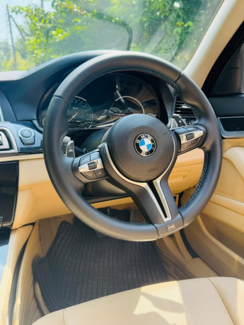 bmw-520d-2012-big-8