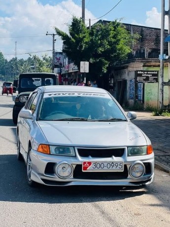 mitsubishi-lancer-ck2-1997-big-0
