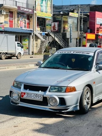 mitsubishi-lancer-ck2-1997-big-2