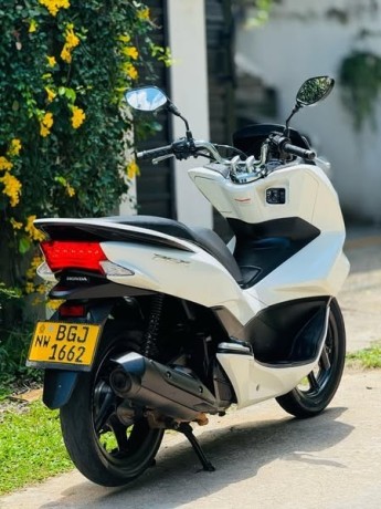 honda-pcx-125-big-2